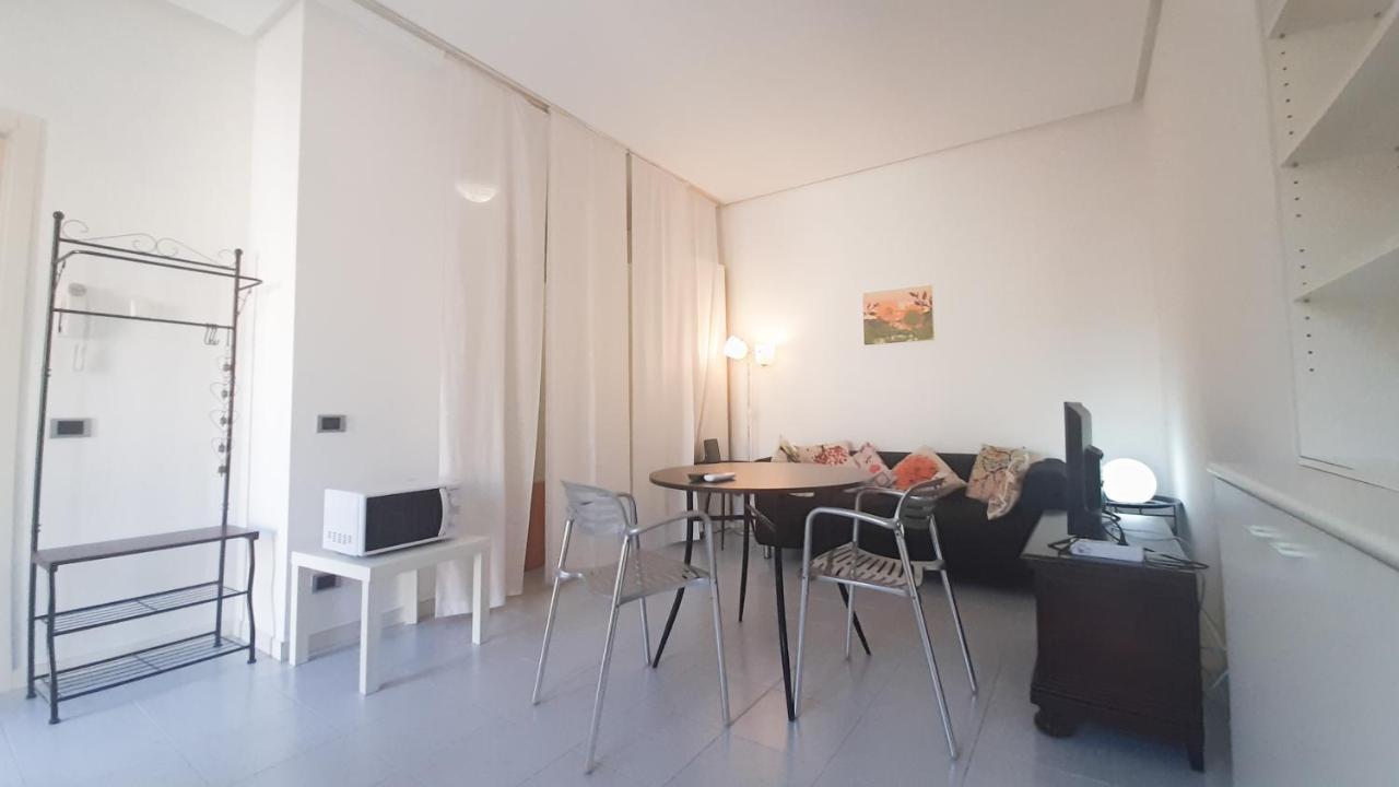Joivy Light Isola Studio Milano Exteriör bild