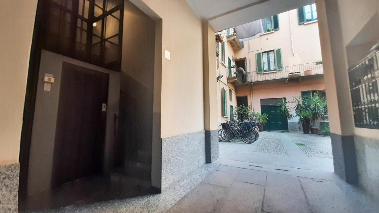 Joivy Light Isola Studio Milano Exteriör bild